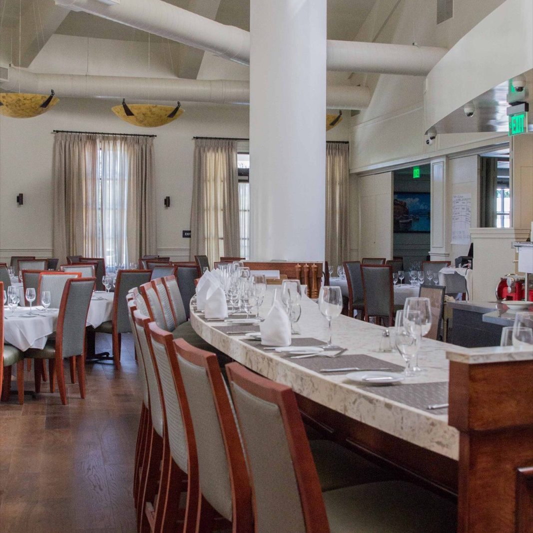 Davio’s interior, photo 1