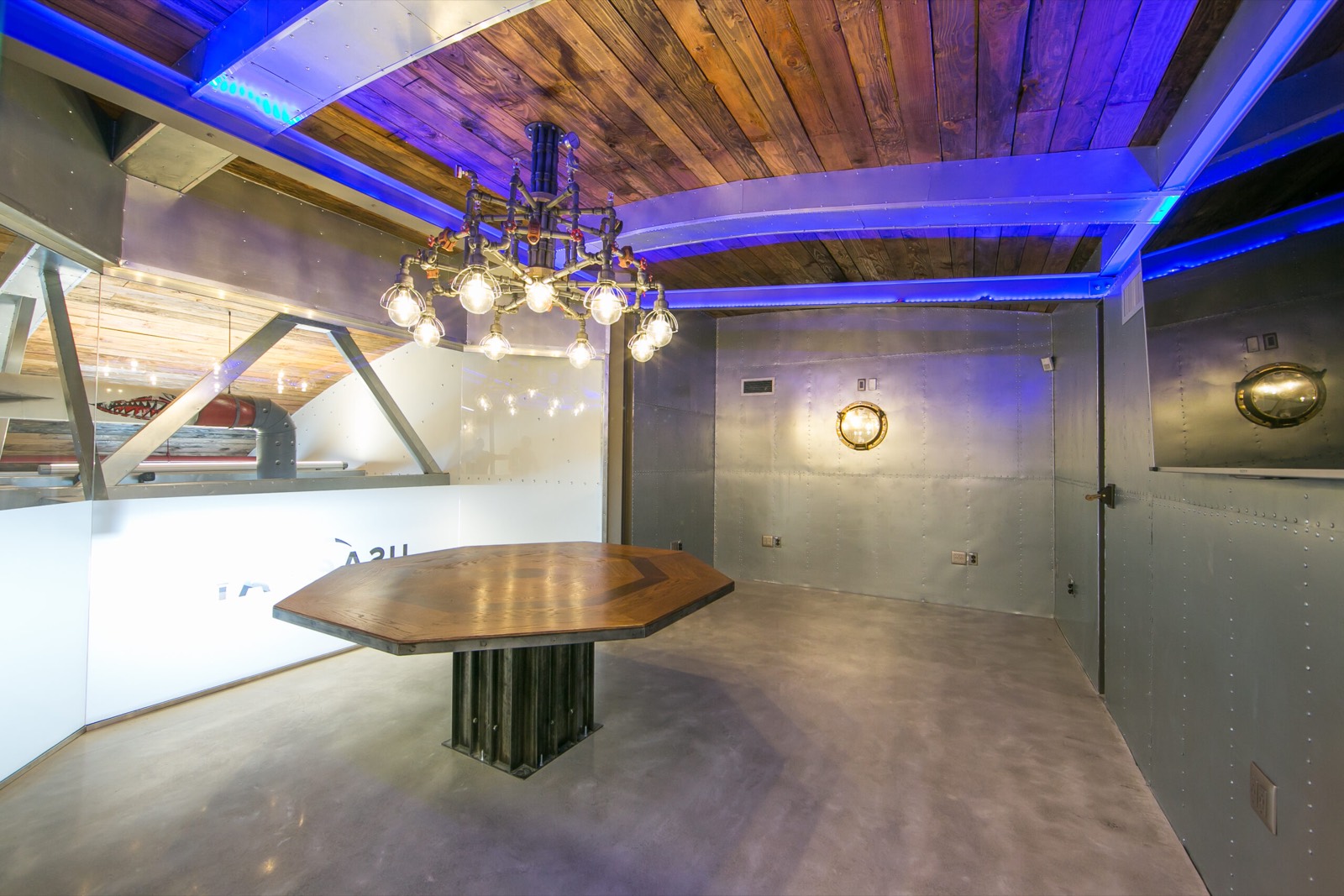 Developers Loft interior, photo 3
