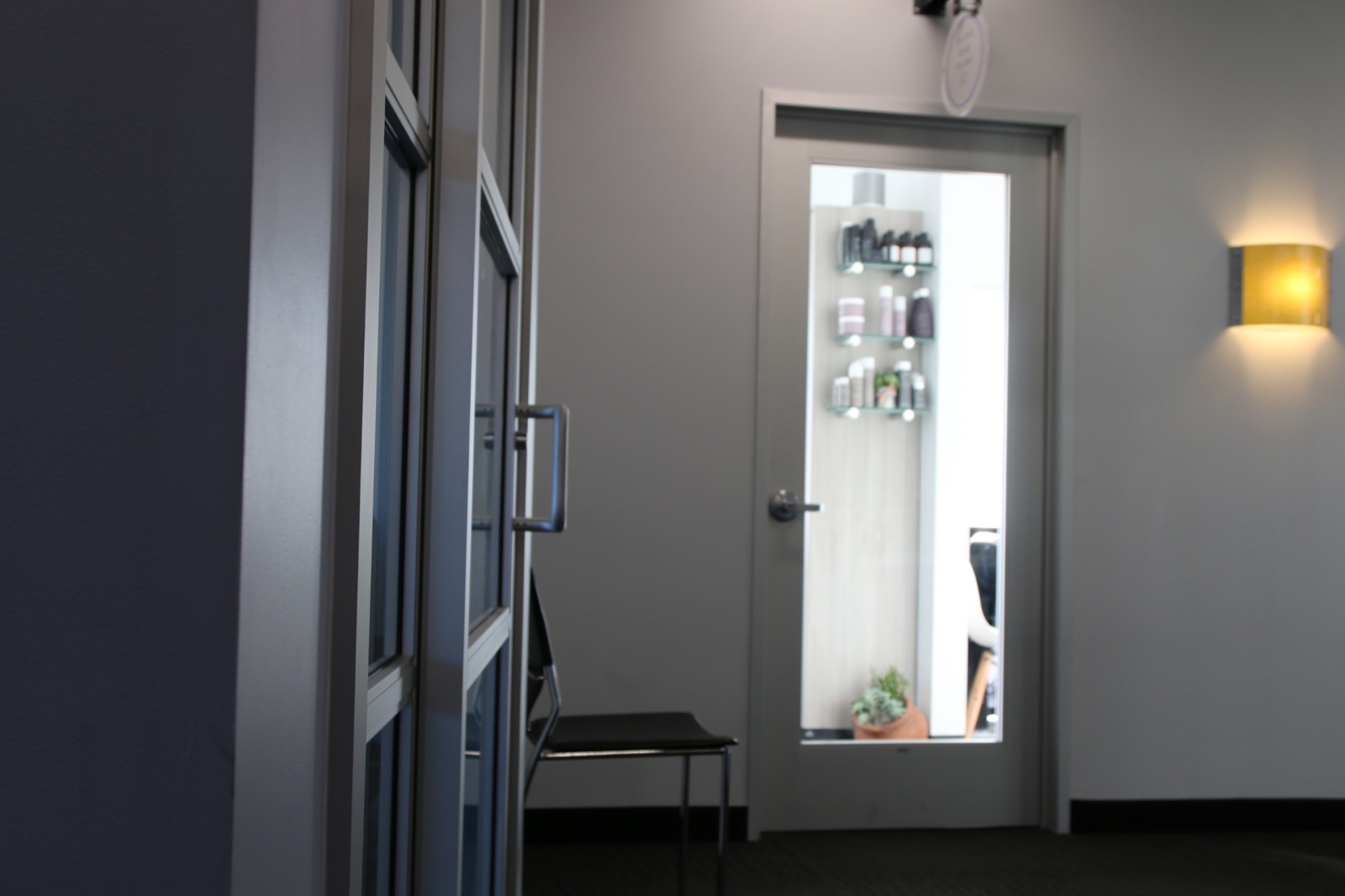 Sola Salon Studios interior, photo 3