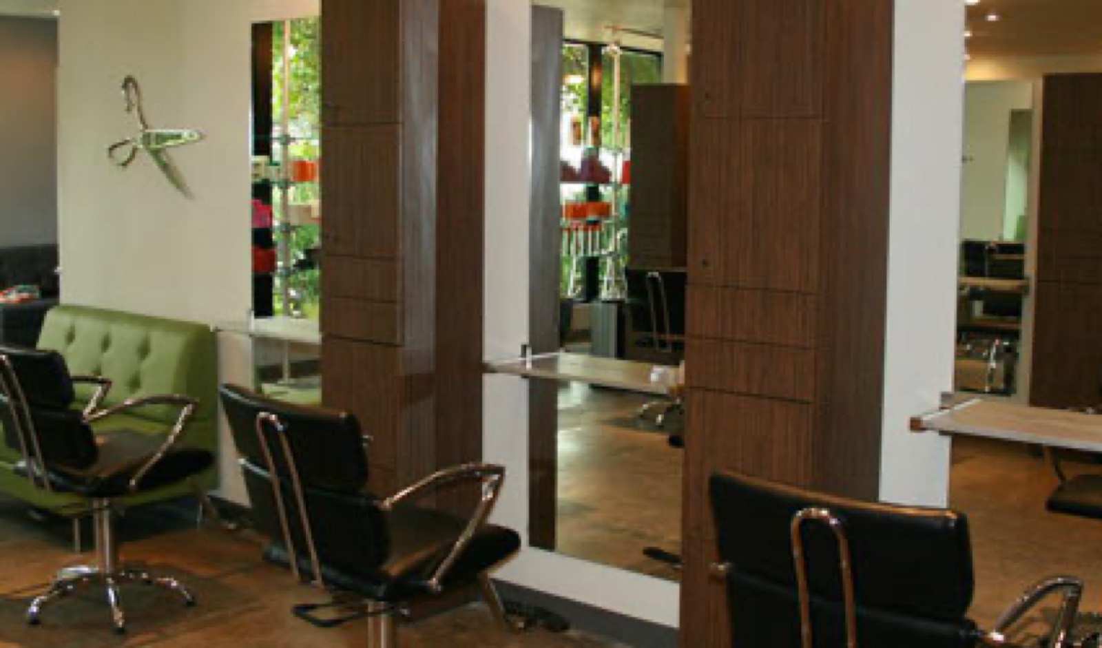 Soho Salon & Spa interior, photo 3