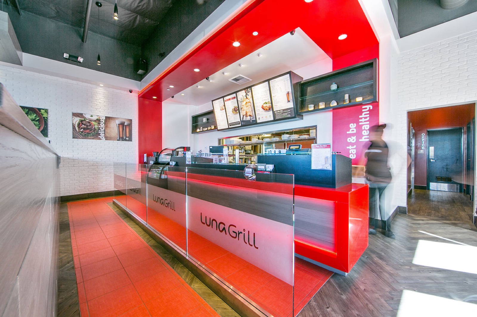Luna Grill interior, photo 4
