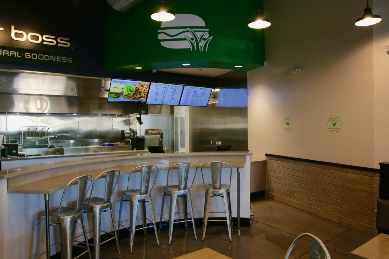 Burger Boss interior, photo 4