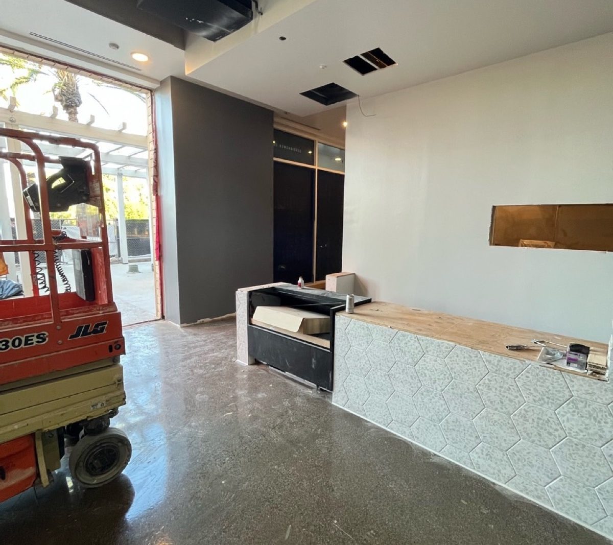 Sessions, Mission Viejo interior, photo 5